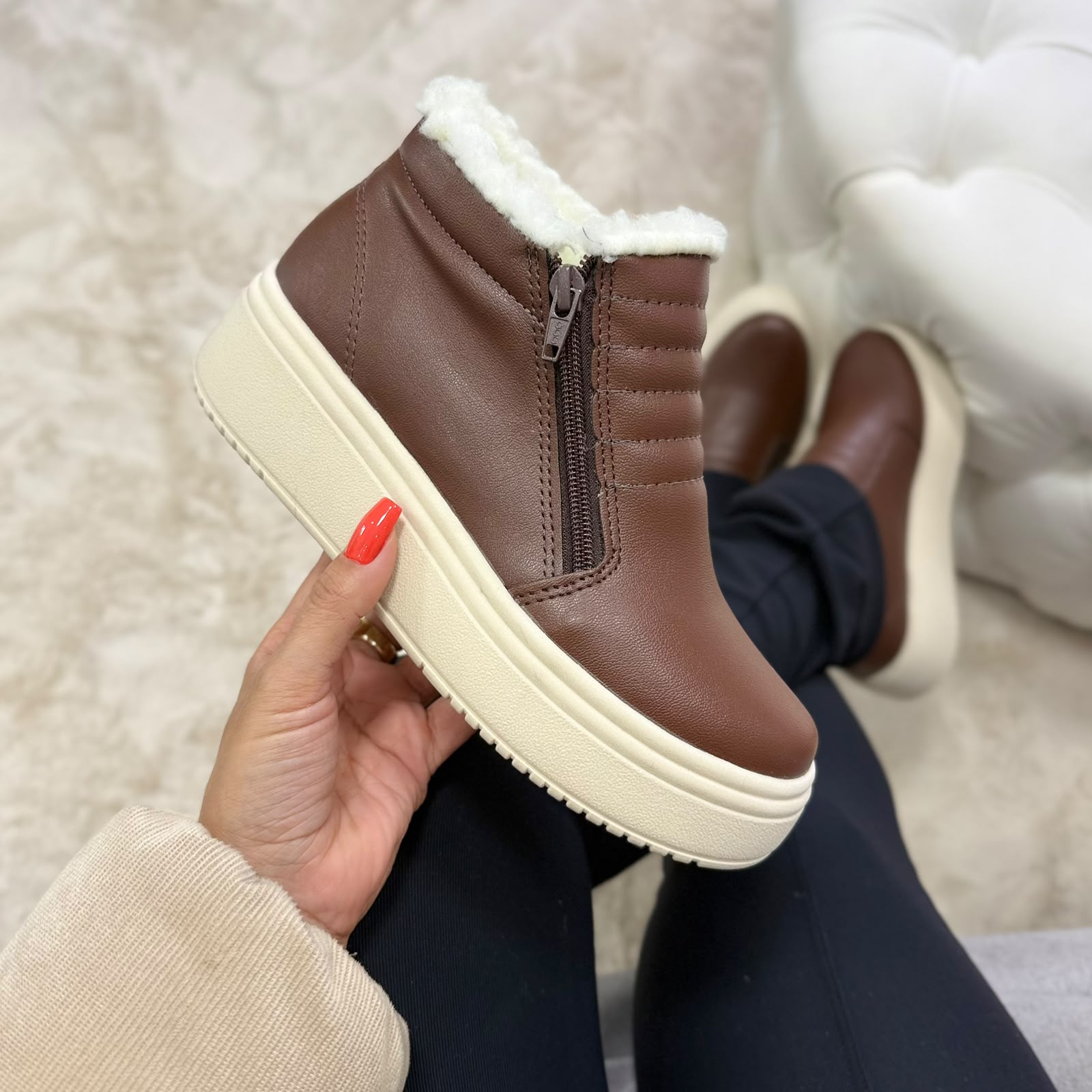 TÊNIS RFK 8000 CARAMELO